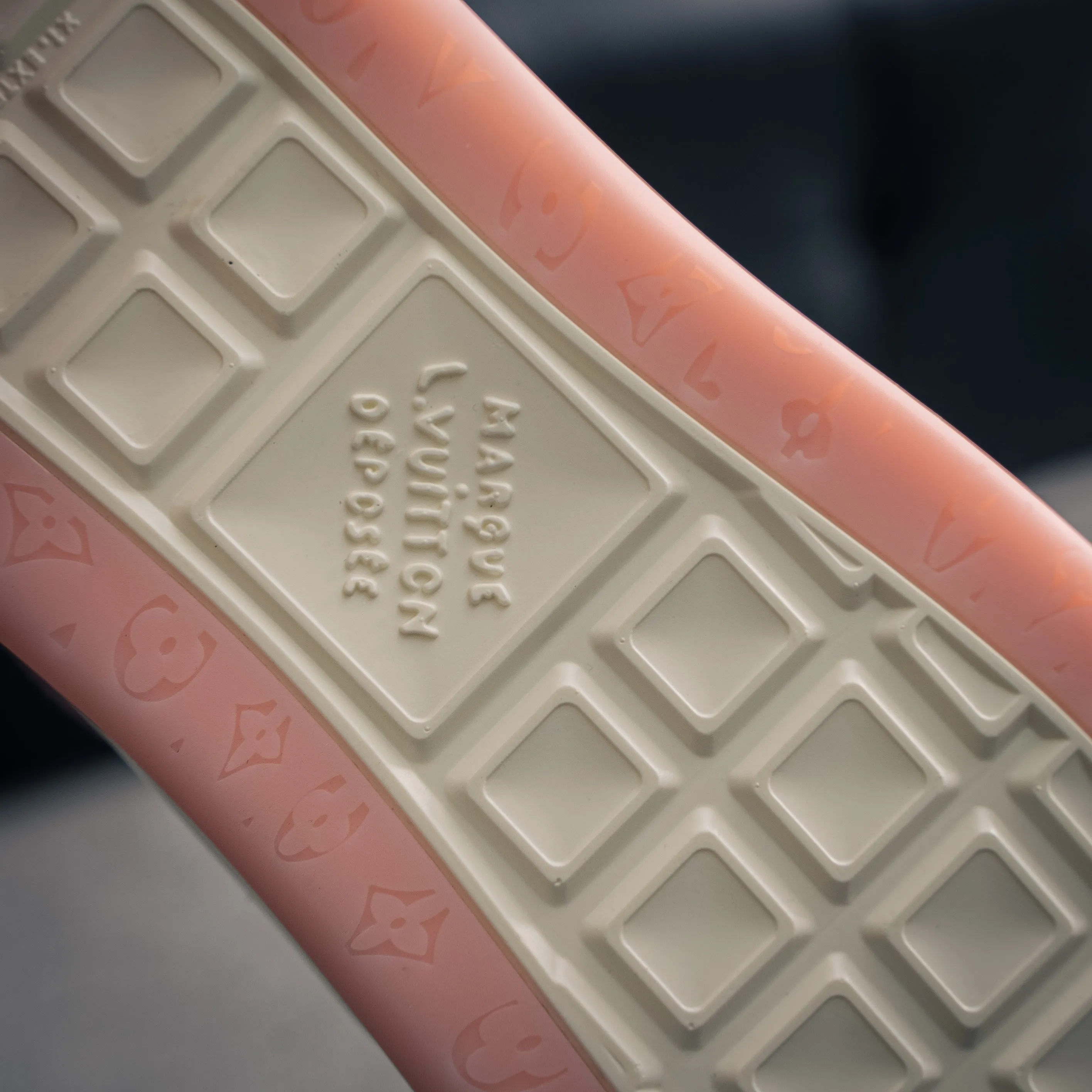 # Premium -- LOUIS VUITTON Tilted Series｜2026 LV Tilted Low Sneakers Series Low-Top Retro